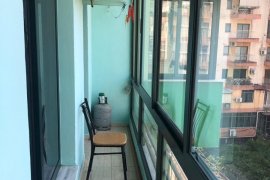 JEPET ME QIRA APARTAMENT 2+1 PRANË PAZARIT TË RI, Ενοικίαση