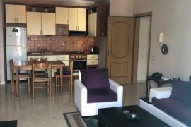 JEPET ME QIRA APARTAMENT 2+1 PRANË PAZARIT TË RI, Ενοικίαση