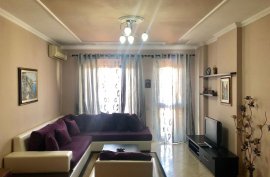 JEPET ME QIRA APARTAMENT 2+1 PRANË PAZARIT TË RI, Ενοικίαση