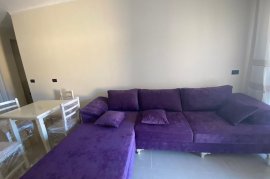 Jepet me qira apartament 1+1., Alquiler