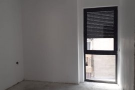 APARTAMENT 3+1+2 PER SHITJE , 21 DHJETORI , Eladás