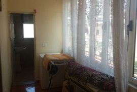 APARTAMENT 2+1 ME QIRA, TE GARDA , Miete