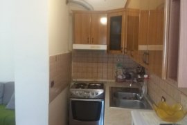 APARTAMENT 2+1 ME QIRA, TE GARDA , Bérlés