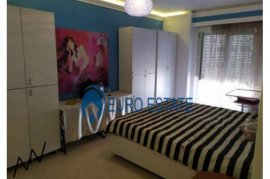 Shitet Apartament 2+1, 92.000 euro, Rr. Kavajes, Venta