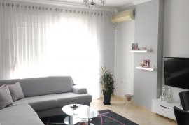 APARTAMENT 2+1+2 ME QIRA, BULEVARDI I RI , Huren