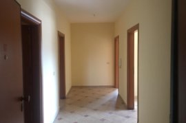 APARTAMENT 2++2  PER SHITJE ,PAZARI RI , Vente