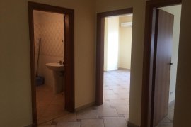 APARTAMENT 2++2  PER SHITJE ,PAZARI RI , Shitje