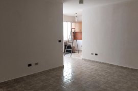 APARTAMENT 1+1 BOSH PER ZYRE DHE BANIM , Bérlés