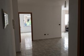 APARTAMENT 1+1 BOSH PER ZYRE DHE BANIM , Qera