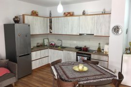 APARTAMENT 1+1 PER SHITJE ,FRESK , Shitje