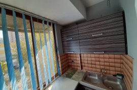 Jepet me qera apartament 2+1 rruga  e kavajes , Huren