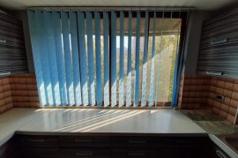 Jepet me qera apartament 2+1 rruga  e kavajes , Qera