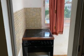 Jepet me qera apartament 2+1 Pircelan kinostudio , Bérlés