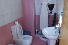 2+1+2WC+Garazh (tek Zona e Liqenit - Rr. Peti) , Ενοικίαση