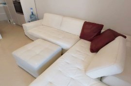 2+1+2WC+Garazh (tek Zona e Liqenit - Rr. Peti) , Location