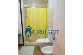 Tirane,shes Hyrje 2+1& garazhd, 84 m² (Fresku), Vente