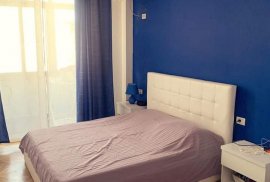 Apartament 1+1 per shitje prane Brrylit ne Tirane , Sale