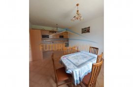 Shitet,Shtëpi Private + Truall, Vorë, Tiranë. , Venta