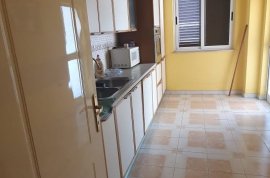 SHITET APARTAMENT 3+1 .. MYSLYM SHYRI..!!, Venta