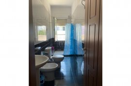 Jepet me qira penthouse 3+1+2 Tek Kopshti Botanik., Ενοικίαση