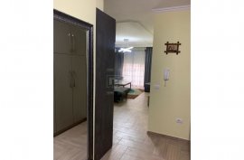 Jepet Me Qira Apartament 1+1, Tek Mine Peza., Qera