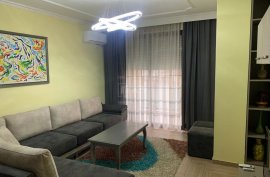 Jepet Me Qira Apartament 1+1, Tek Mine Peza., Alquiler