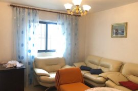 Apartament 3+1 ne shitje prane “Shkolles se Bashku, Vente