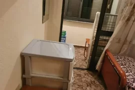 Shitet Apartament 2+1+Garazh me Hipoteke..!!, Eladás