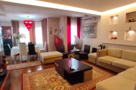 Okazion te Stacioni i Trenit... Apartament 3+1..!!, Verkauf