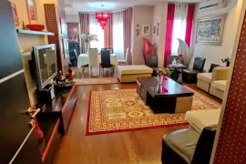 Okazion te Stacioni i Trenit... Apartament 3+1..!!, Shitje