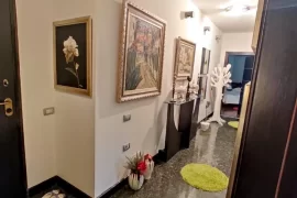 Okazion te Stacioni i Trenit... Apartament 3+1..!!, Πώληση