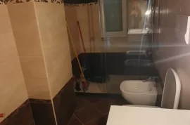 Shitet Apartament 2+1+Garazh me Hipoteke..!!, Πώληση