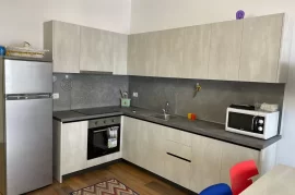 Apartament 2+1  me qira tek ‘’Fusha e Aviacionit