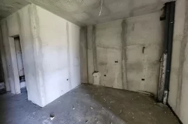 Apartament 1+1 në shitje në “Golem”, Eladás