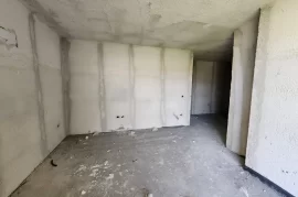 Apartament 1+1 në shitje në “Golem”, Shitje