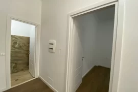 Apartament 3+1 në shitje pranë Policisë Bashkiake, Vente