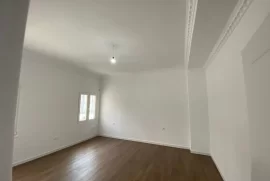 Apartament 3+1 në shitje pranë Policisë Bashkiake, Venta