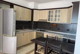 Apartament 2+1 me qira te Rr.“5 Maji”, Ενοικίαση