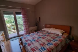 Apartament 2+1 ne shitje Liqeni i Thate+2 garazh, Vente