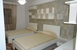 Apartament me qira 2+1 te Komuna e Parisit, Qera