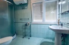 Apartament 2+1 me qira tek Rruga “Myslym Shyri”, Qera