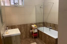 Apartament me qira 2+1 në qendër të Tiranës, Huren