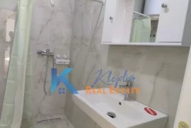 Ofrojme per qira apartament 1+1 te Rruga e Dibres, Ενοικίαση