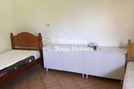 Qera, Apartament 2+1, Kombinat, 300 Euro/Muaj, Affitto