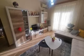 Apartament, Πώληση