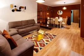 Tirane, Apartament me qira ne Bllok , Ενοικίαση