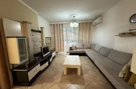 Shitet apartament 2+1 Yzberisht, Venta