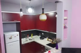 JEPET ME QERA... APARTAMENT 2+1 TE KOMUNA E PARISI, Πώληση