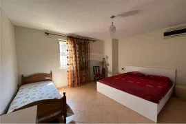 Apartament 2+1 me Qera, Rr Ramazan Bogdani, Qera