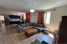 Apartament 2+1 me Qera, Rr Ramazan Bogdani, Bérlés